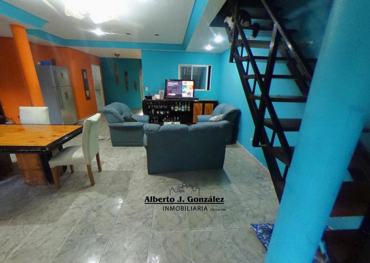 Galpon en San Andres con departamentos