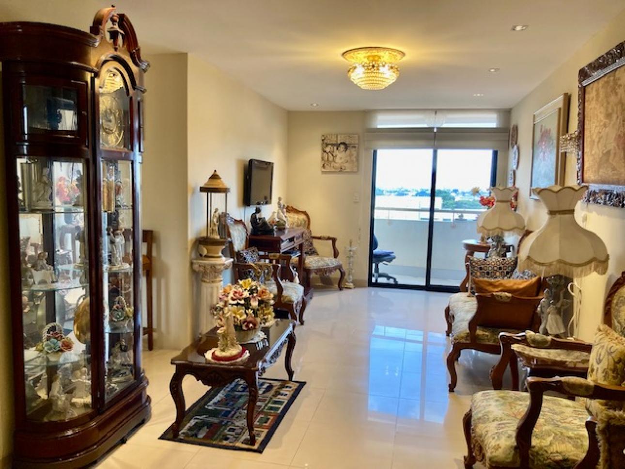 Vendo en Ciudad Colon Departamento con Hermosa Vista y Ubica