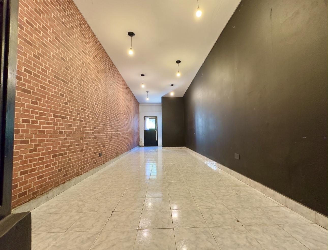 Local comercial de 30 metros