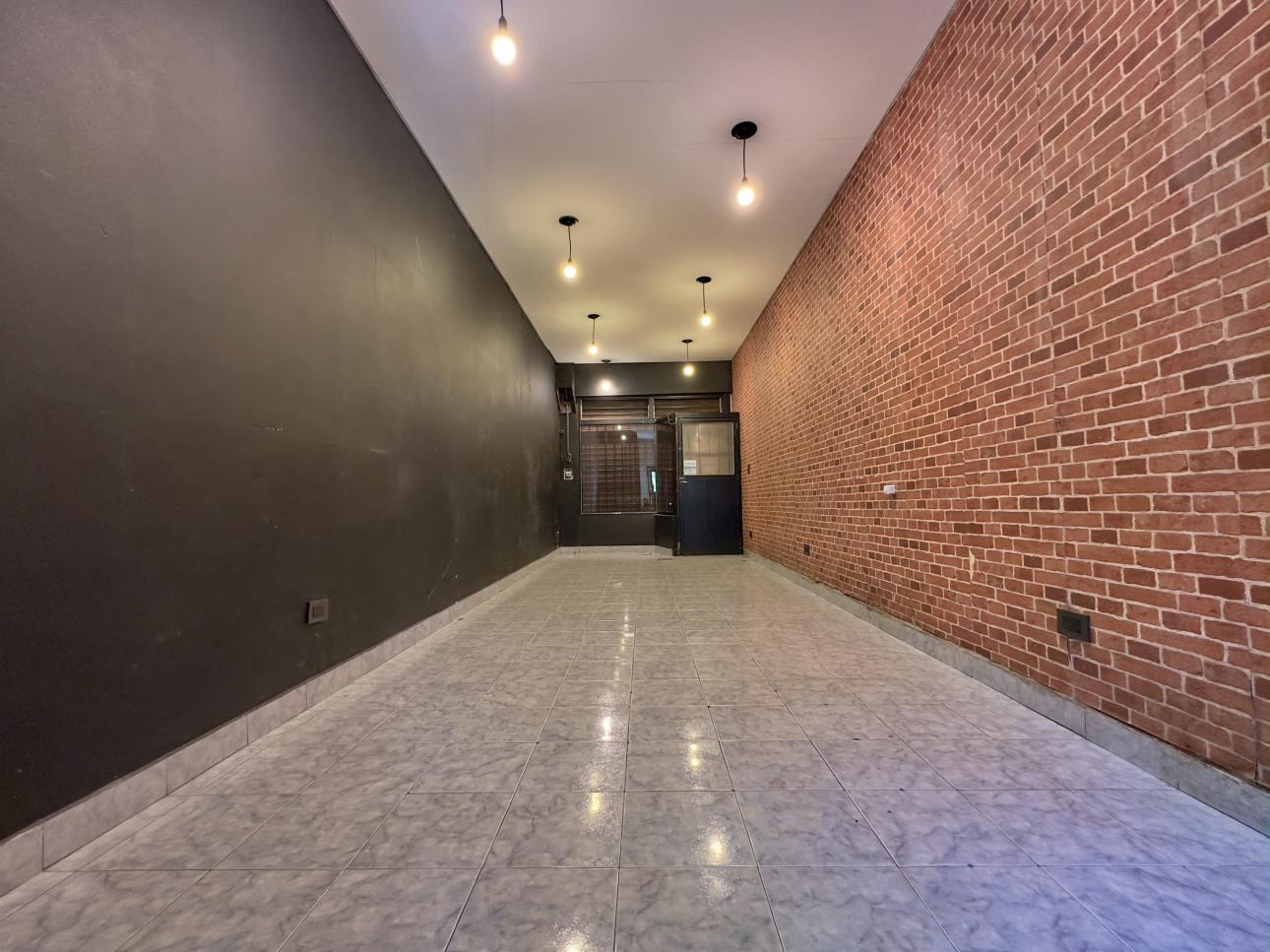 Local comercial de 30 metros