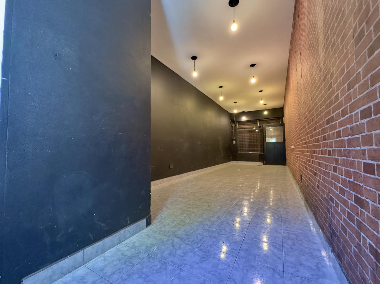 Local comercial de 30 metros