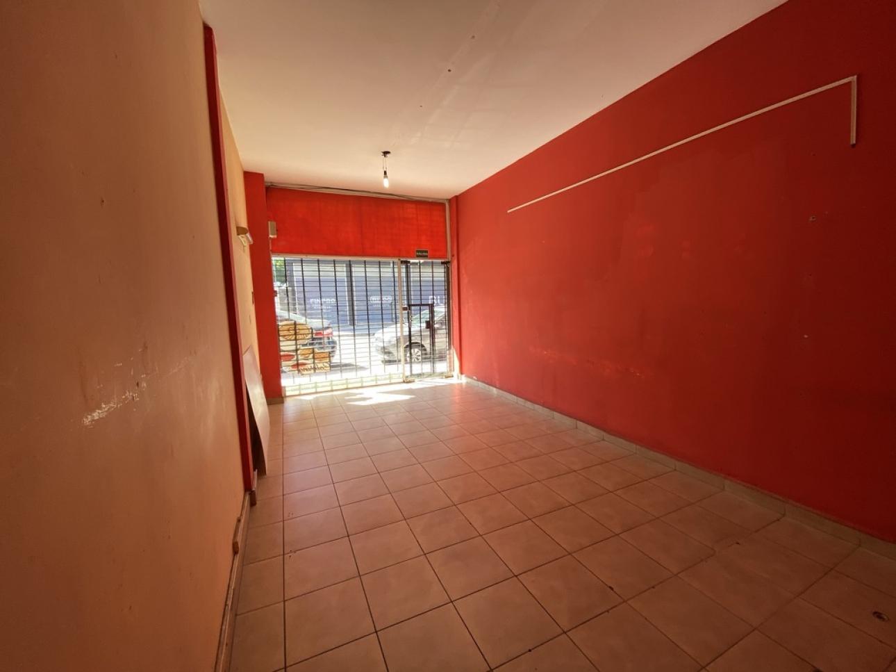 Local comercial de 25 metros