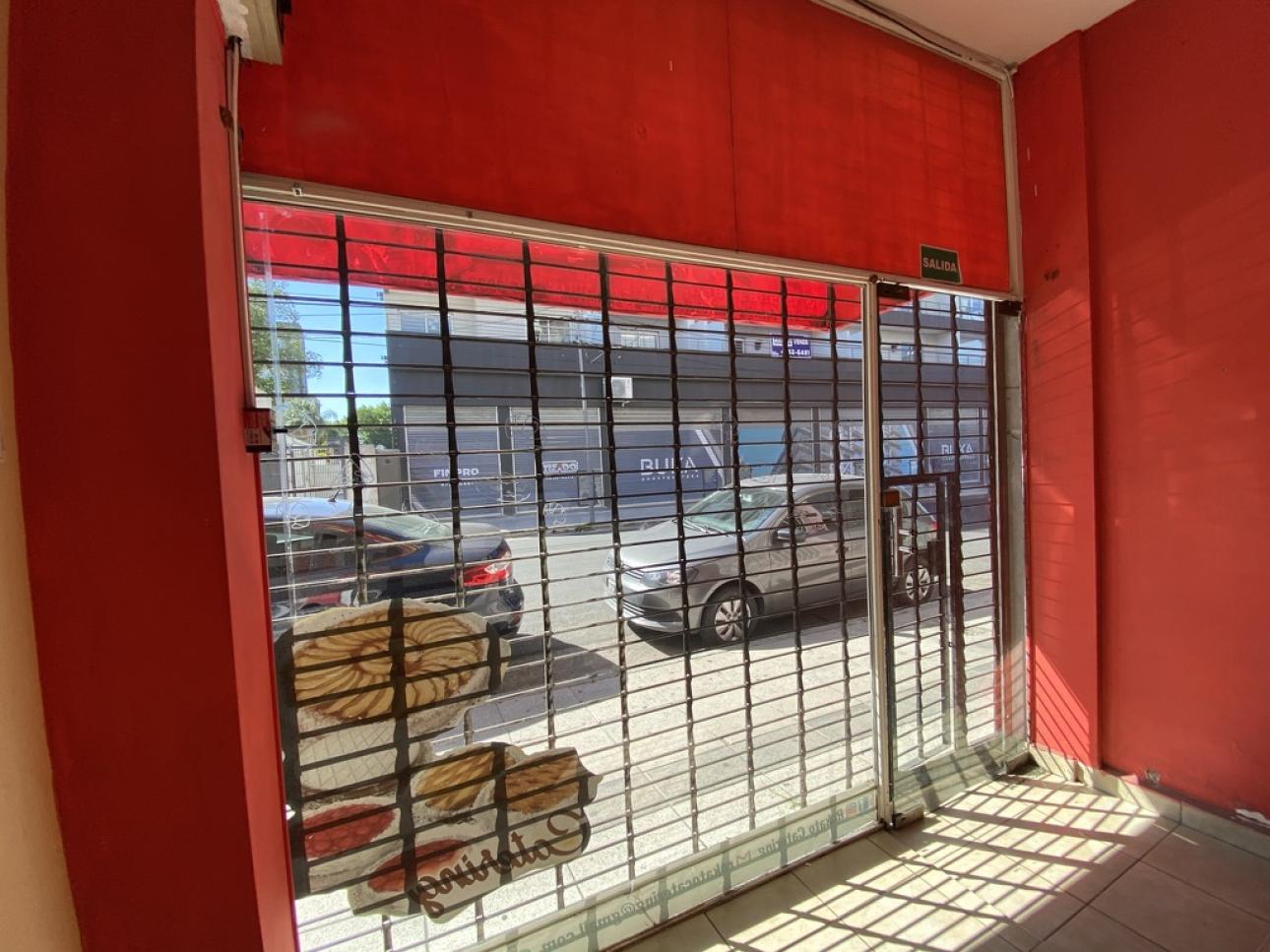 Local comercial de 25 metros