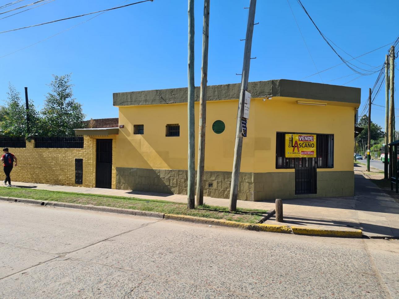 Casa y local en excelente ubicacion en Lamberti y Almonacid