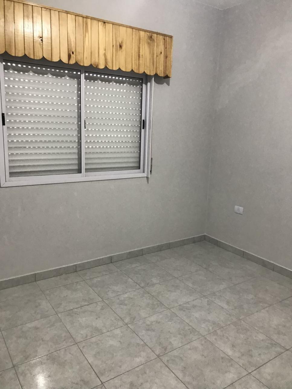 CASA TIPO DEPTO AL FRENTE.- CALLE ALBARELLOS AL 3000 I.C