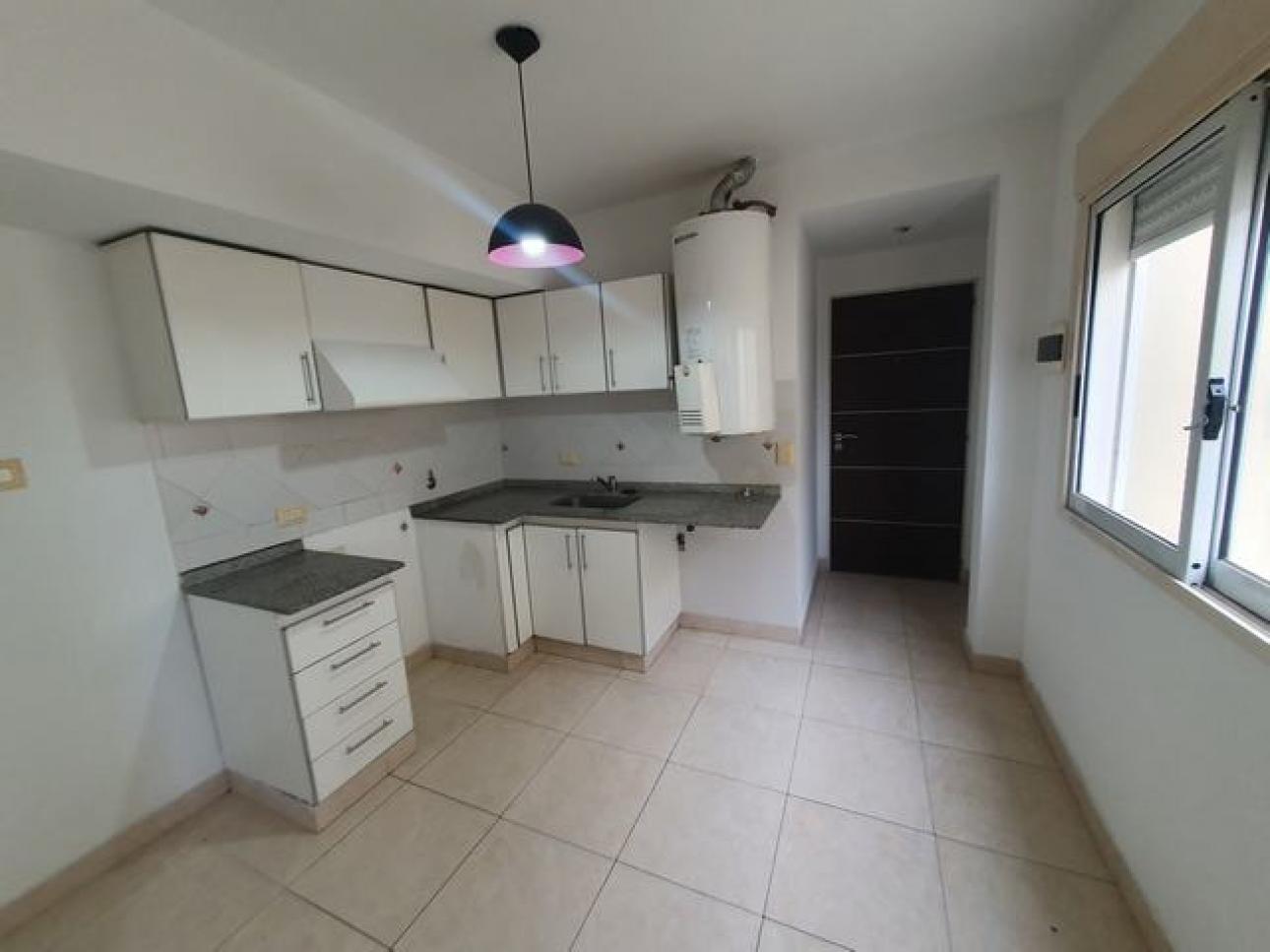 DEPARTAMENTO 2 AMBIENTES CON BALCON EN ALQUILER CORONADO