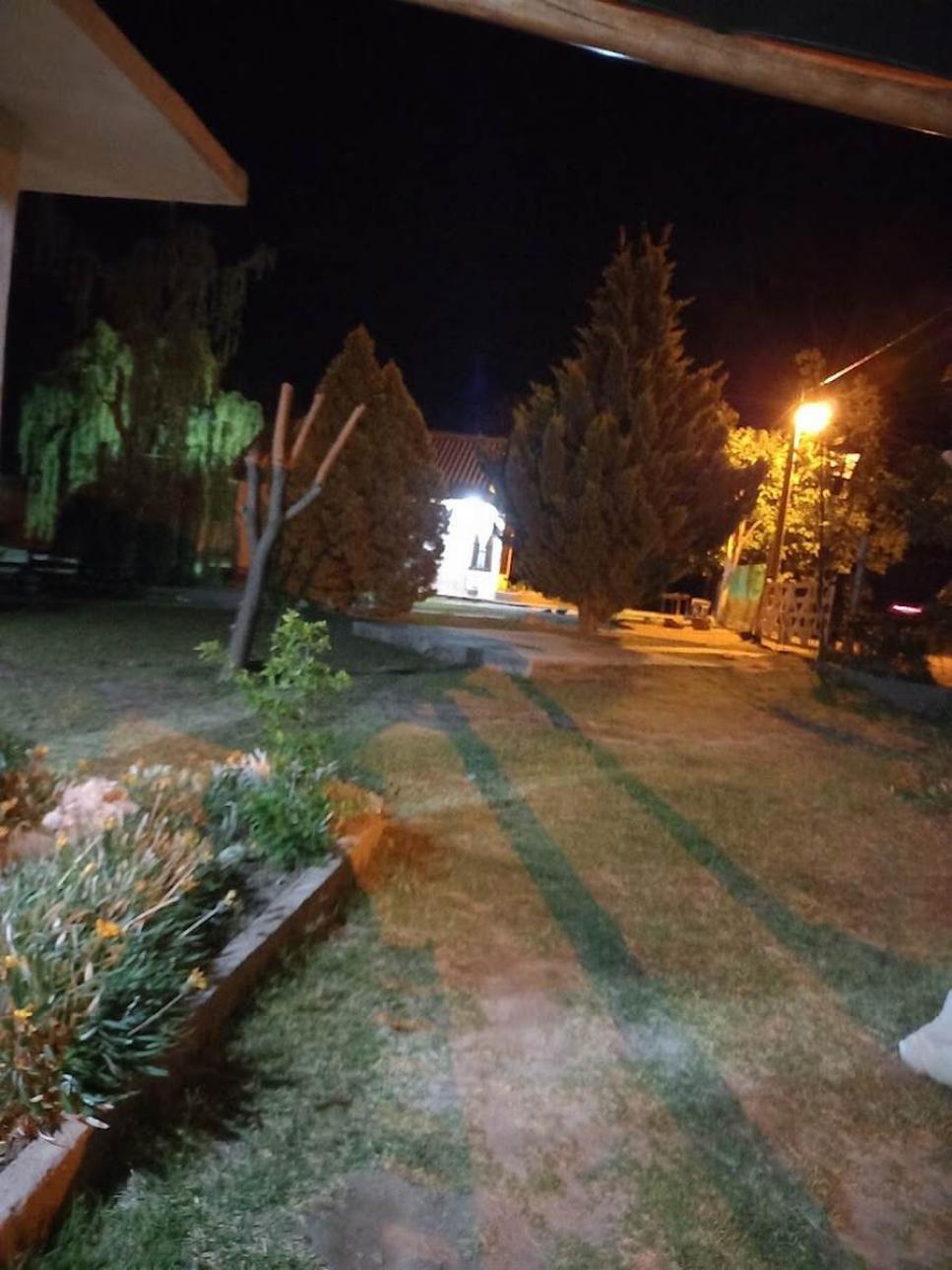 HERMOSO COMPLEJO DE 22.000 METROS CON CINCO CABAÑAS