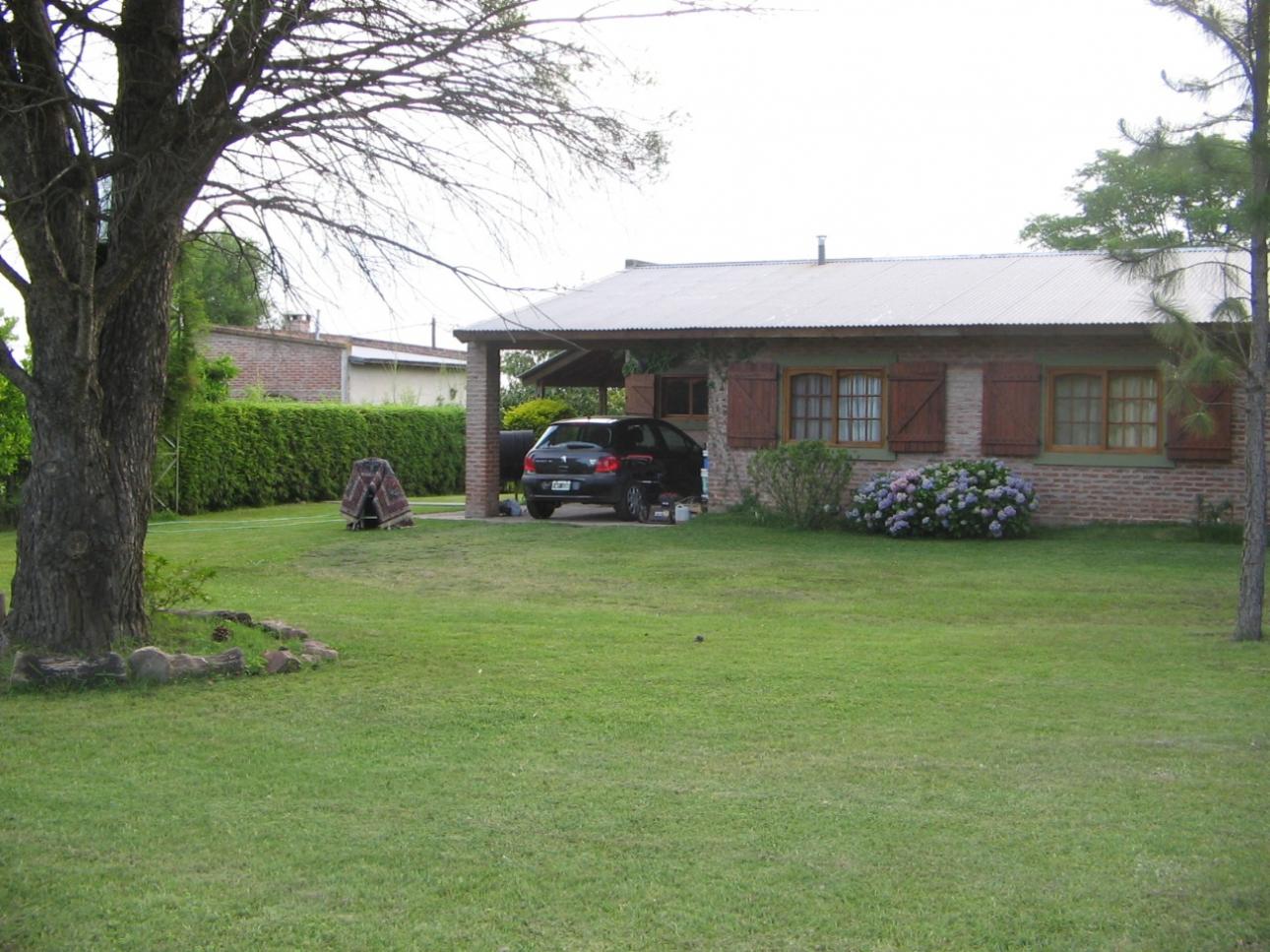 EXCELENTE CHALET EN LOS CARDALES