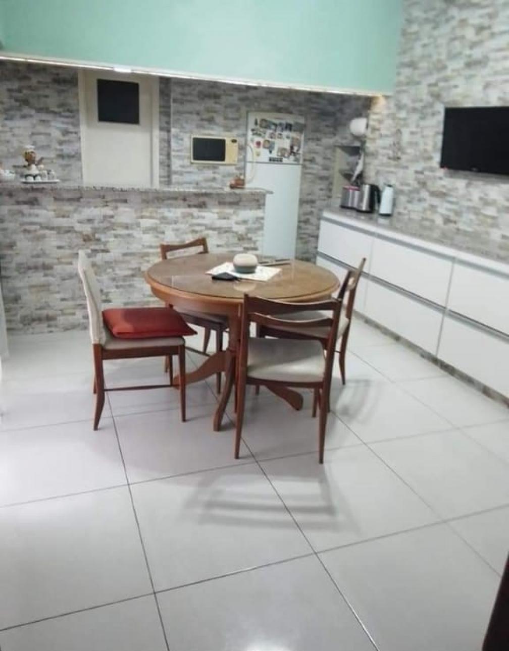 imponente propiedad en Necochea ideal 2 o 3 familias