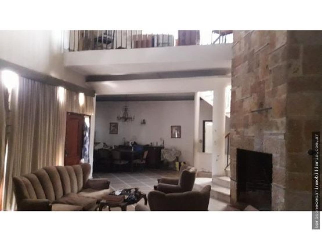 Casa Barrio Junios