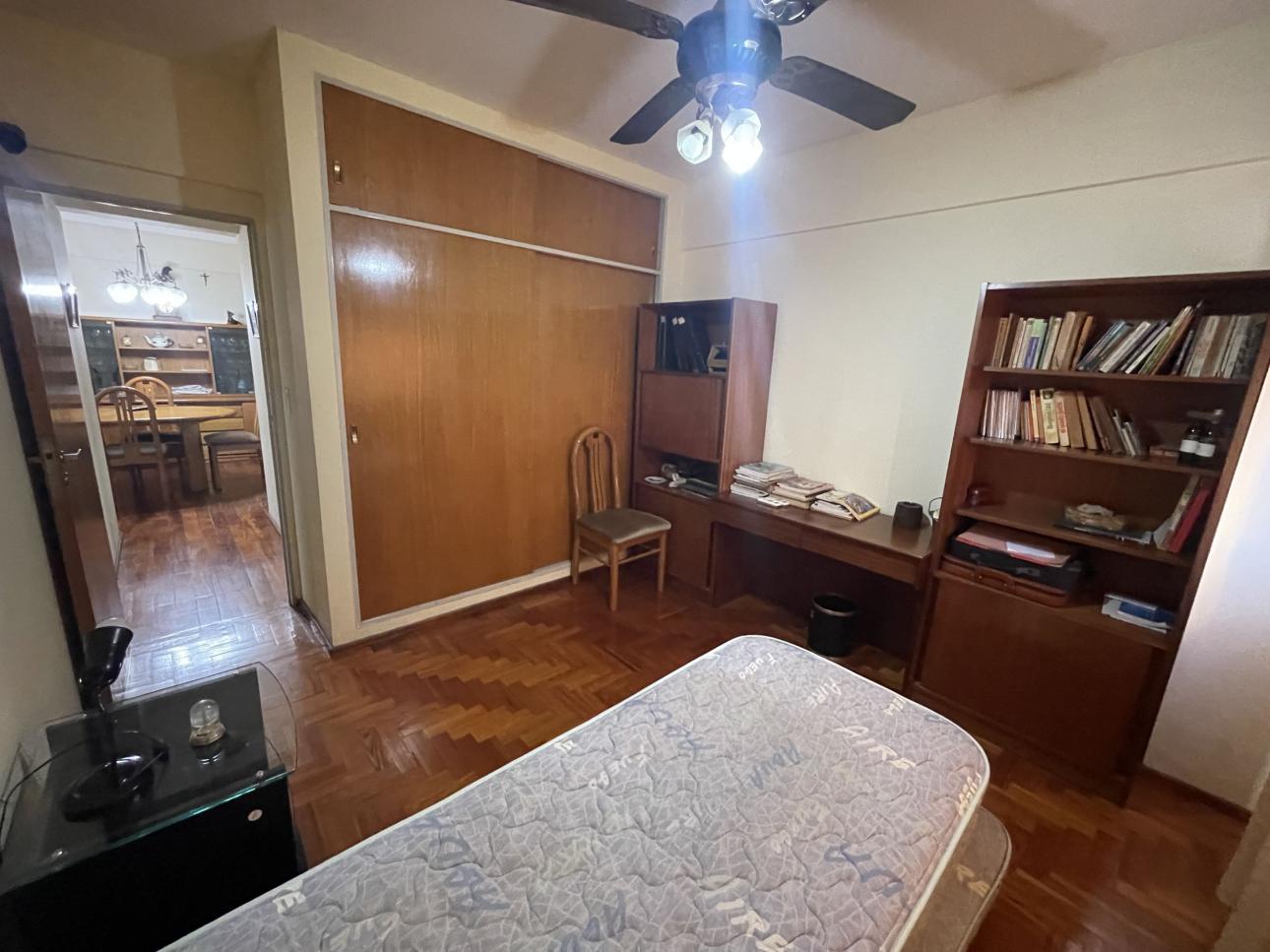 VENTA EXCELENTE AMPLIO DEPTO 3 AMBIENTES