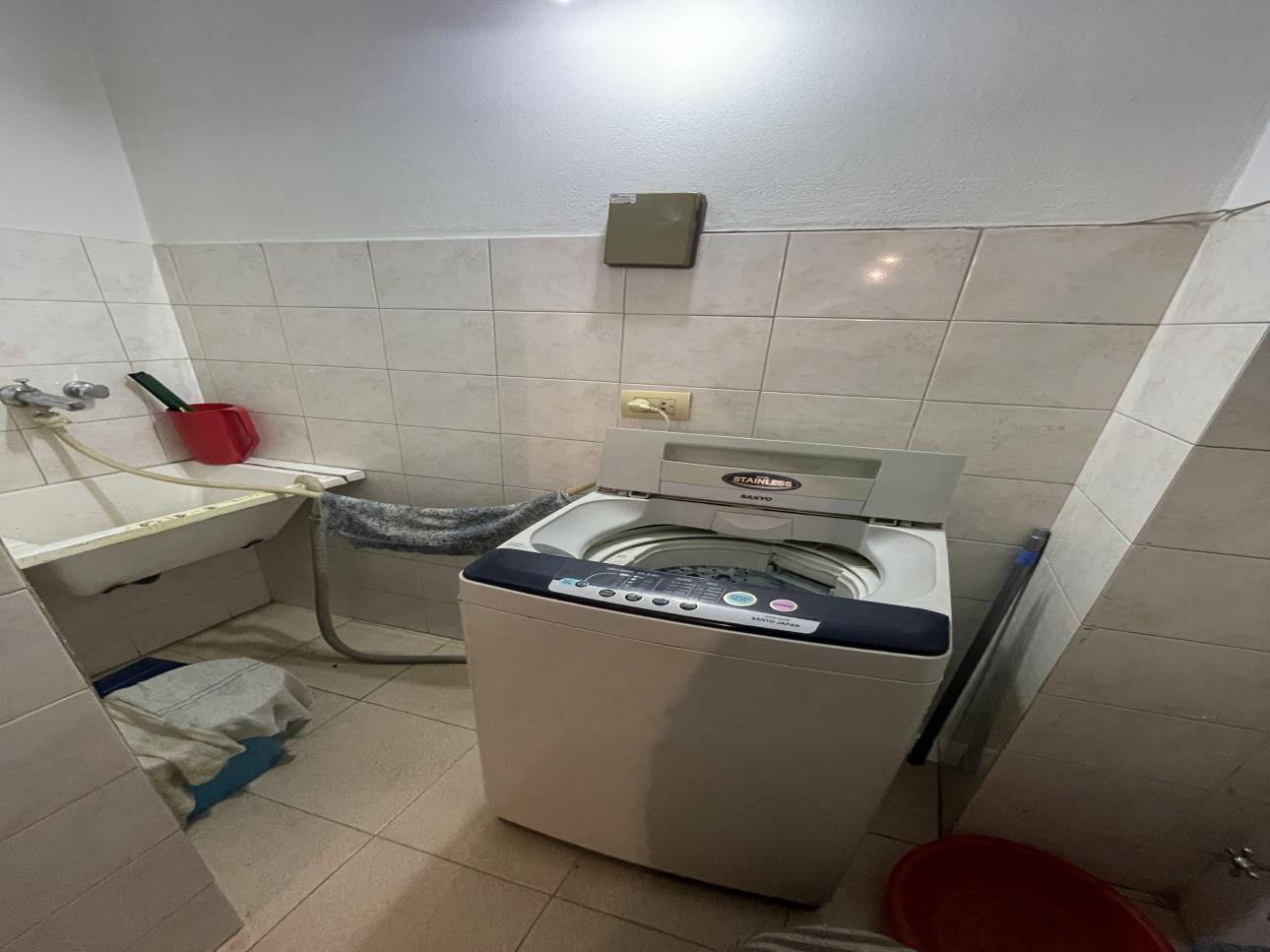 VENTA EXCELENTE AMPLIO DEPTO 3 AMBIENTES