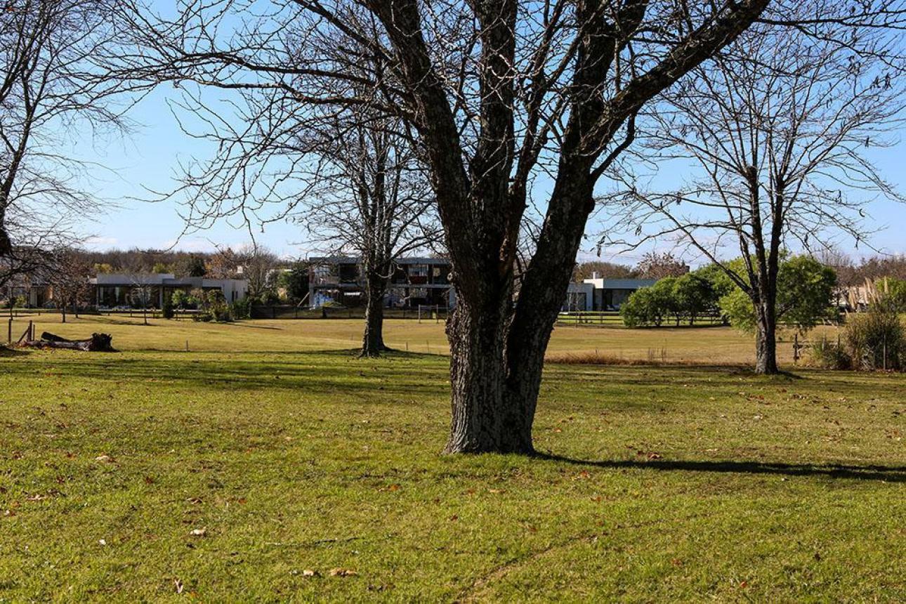 TERRENO EN ESTANCIAS DEL PILAR