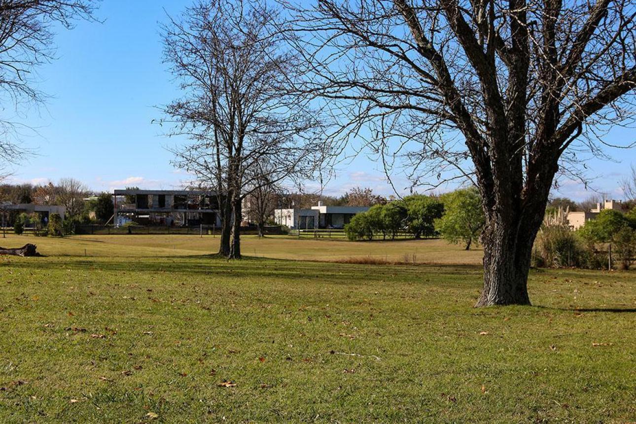 TERRENO EN ESTANCIAS DEL PILAR