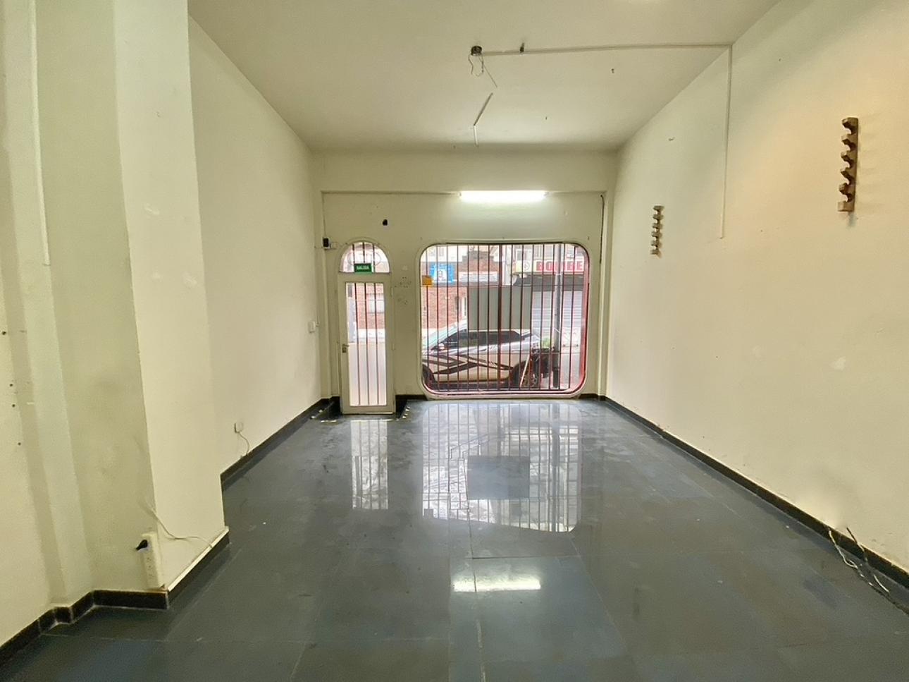 Local comercial de 25 metros