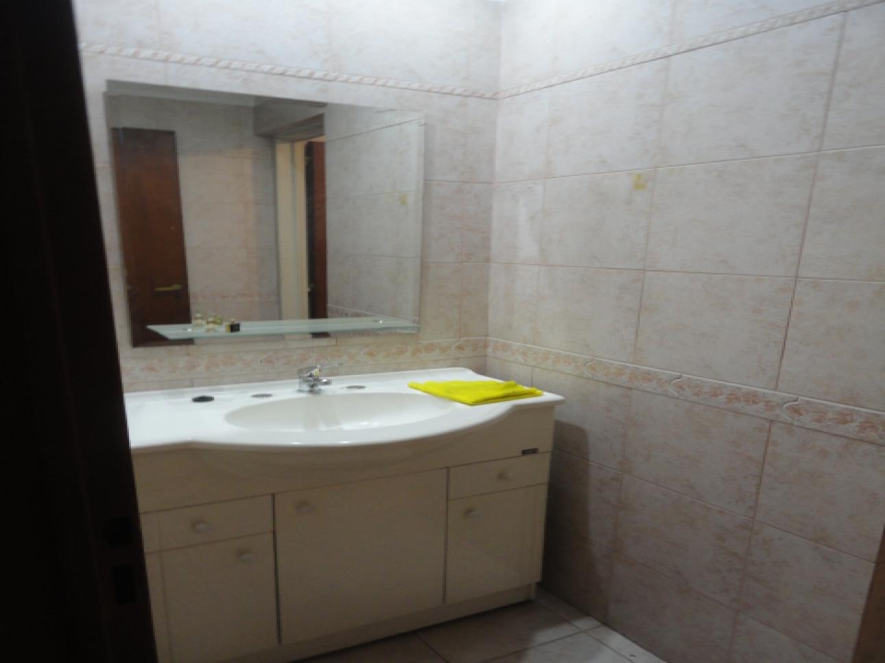 LOCAL MAS VIVIENDA DE 3 AMBIENTES GIGANTES CON TERRAZA
