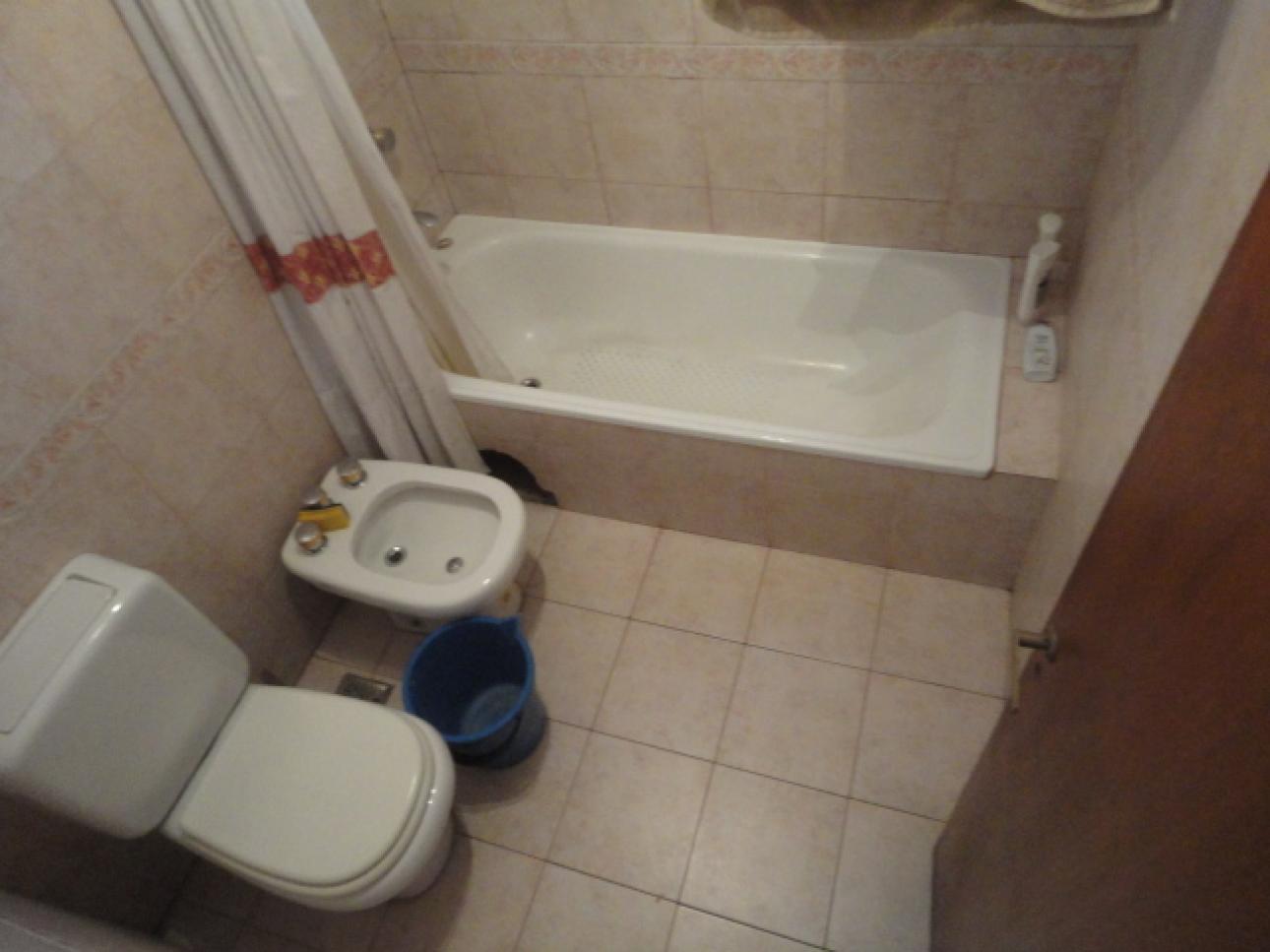 LOCAL MAS VIVIENDA DE 3 AMBIENTES GIGANTES CON TERRAZA