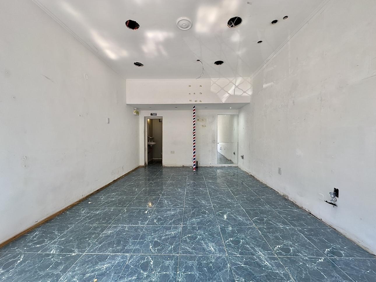 Local comercial de 25 metros