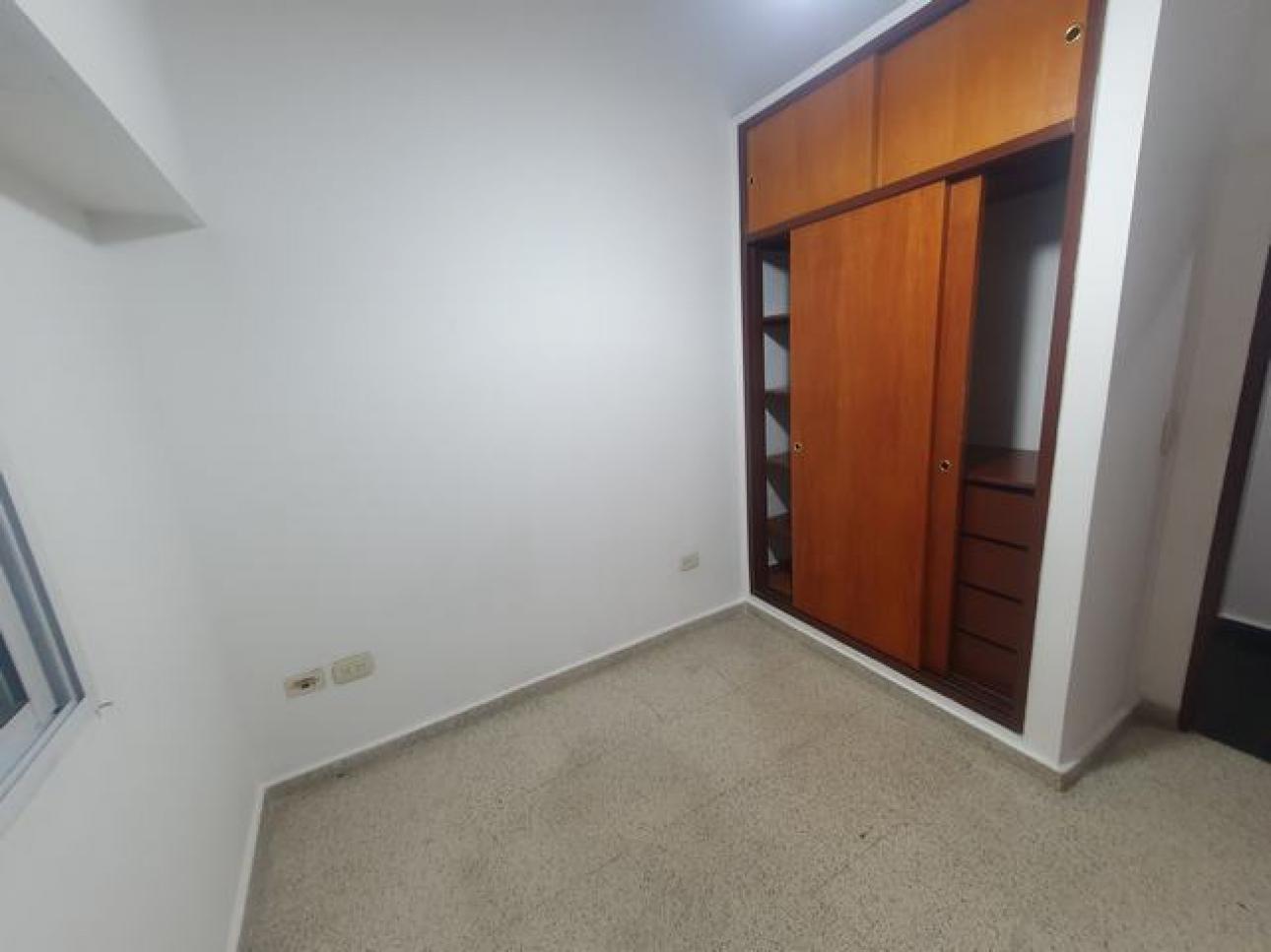 DEPARTAMENTO 3 AMB CON PATIO VILLA LIBERTAD