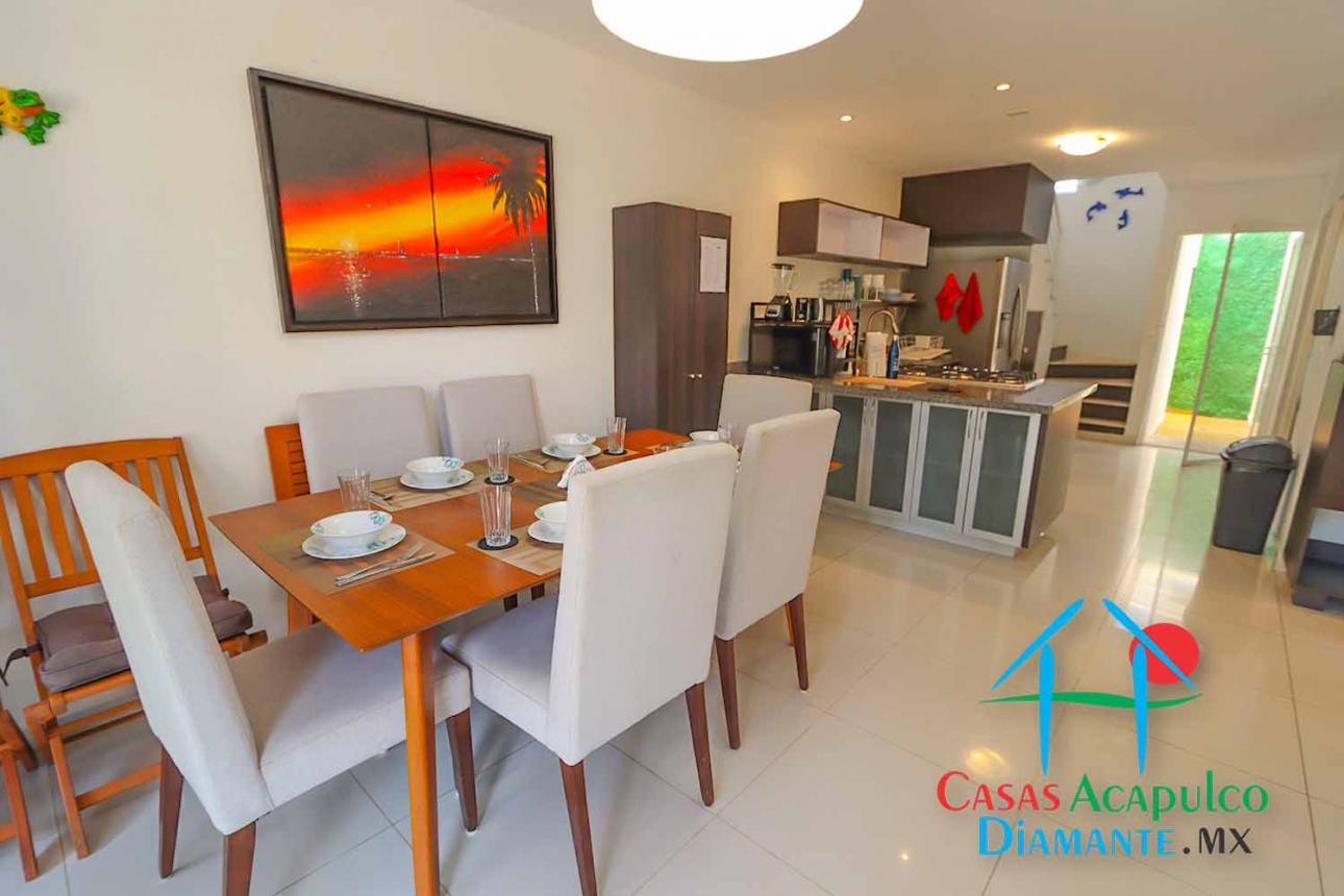 Casa con roof garden y jacuzzi