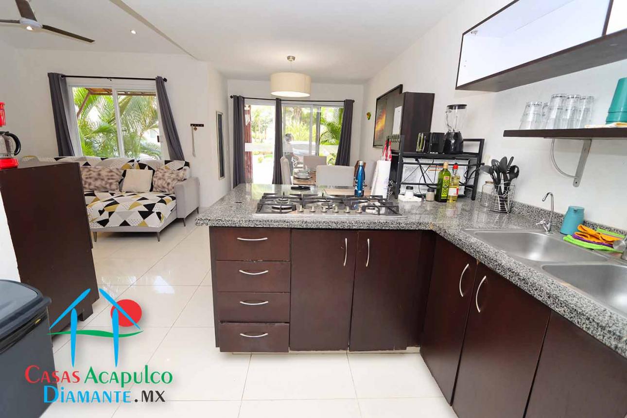 Casa con roof garden y jacuzzi