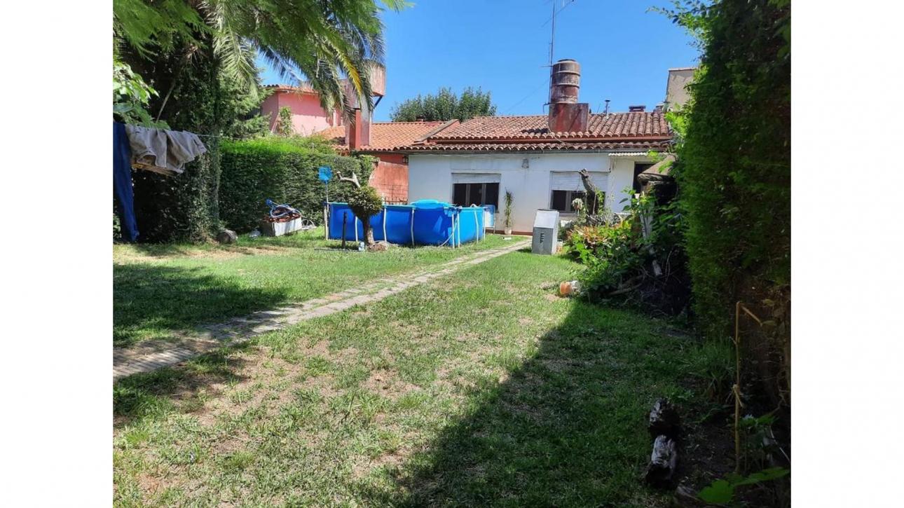 Chalet 3 amb., hermoso fondo, Hurlingham, Parque Jhonston