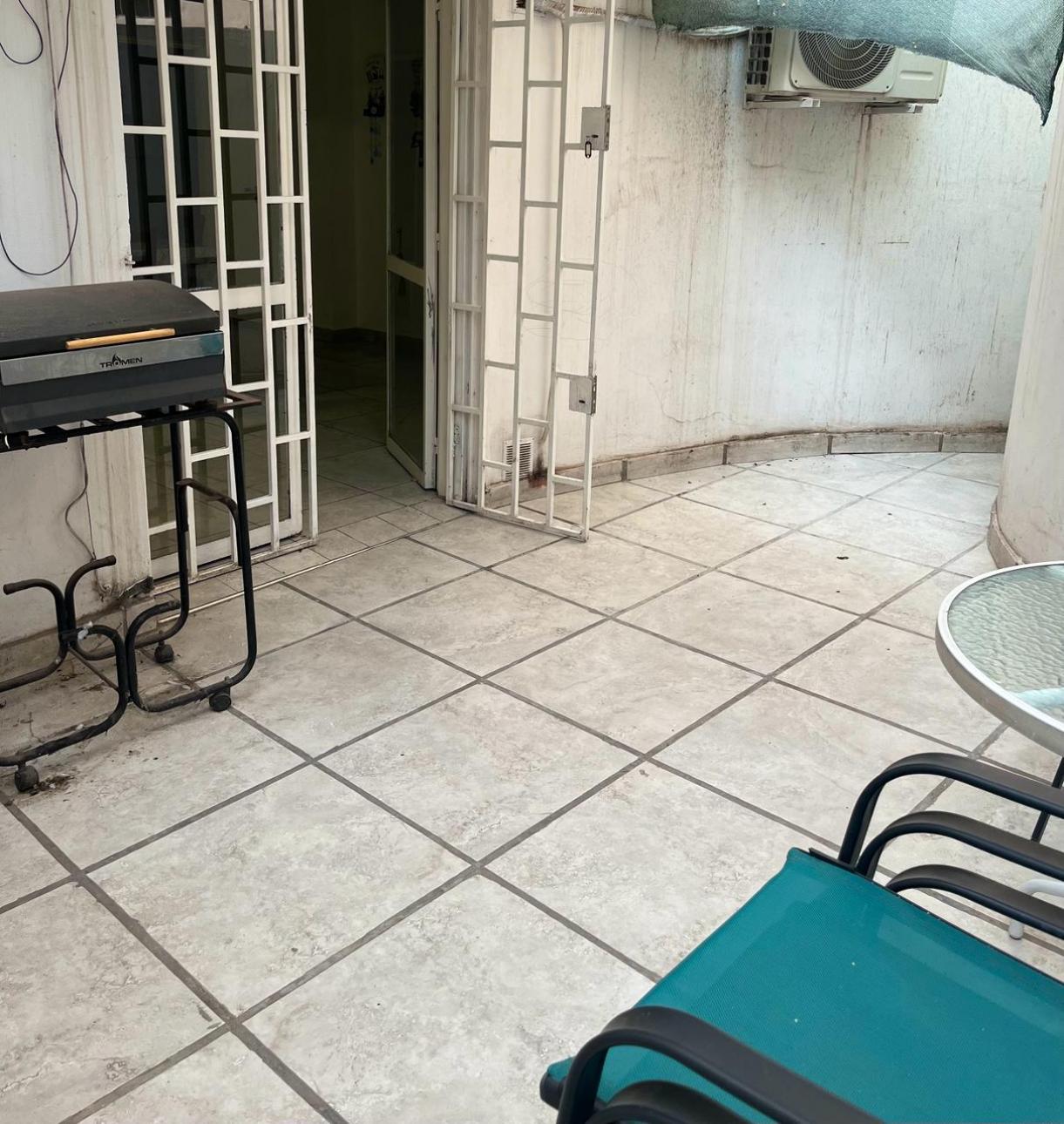 Departamento de 2 Dormitorio con patio en Chacabuco al 200