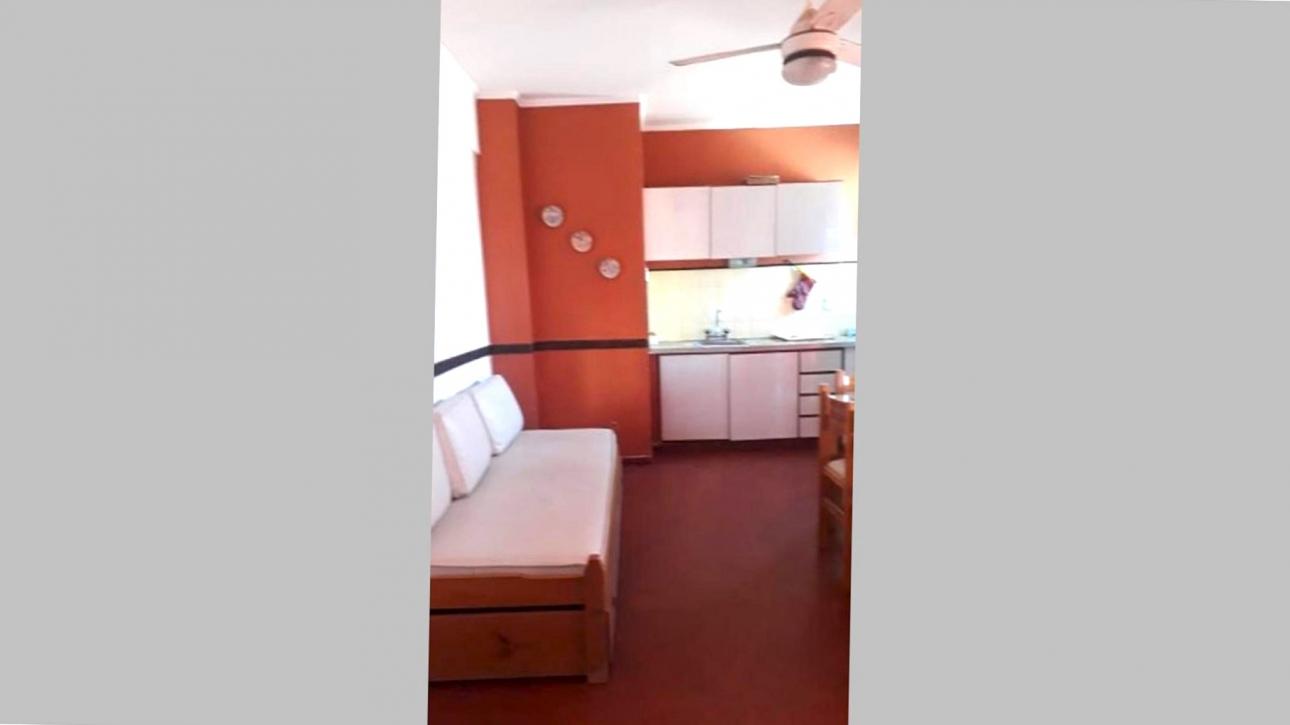DEPARTAMENTO 2 AMBIENTES, BALCON. EXCELENTE UBICACION
