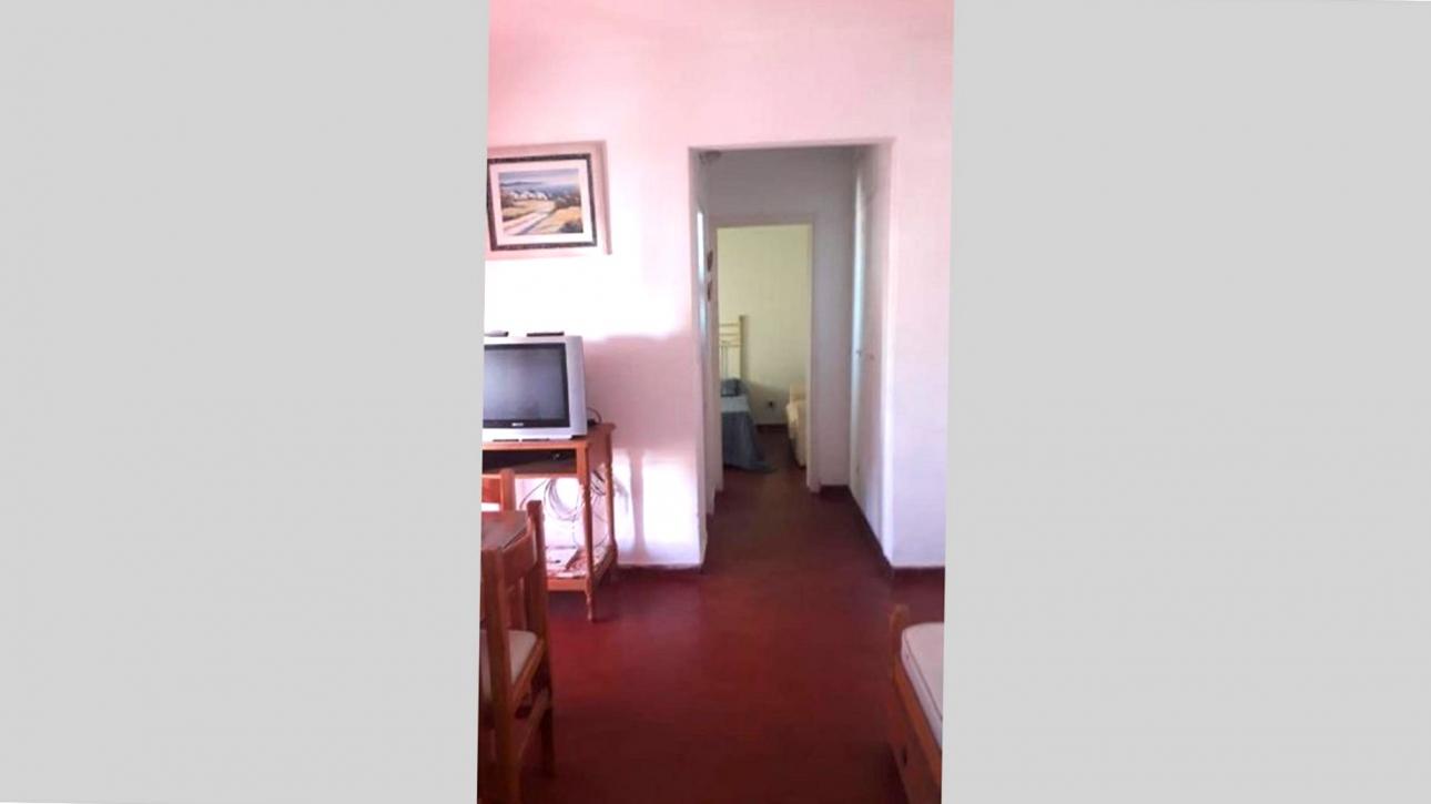 DEPARTAMENTO 2 AMBIENTES, BALCON. EXCELENTE UBICACION