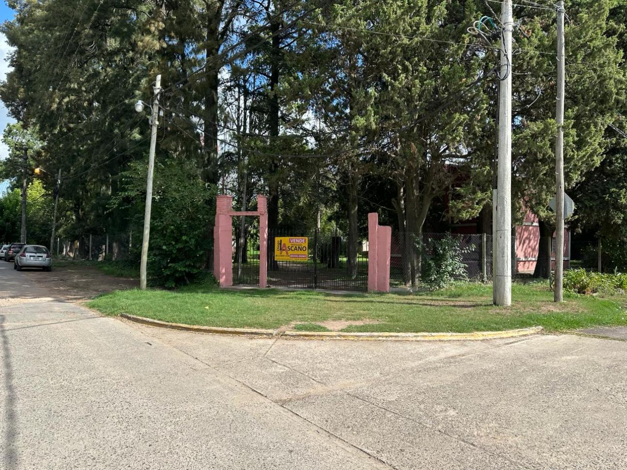 F 775 excelente casaquinta con casi 2400mts 2 de parque