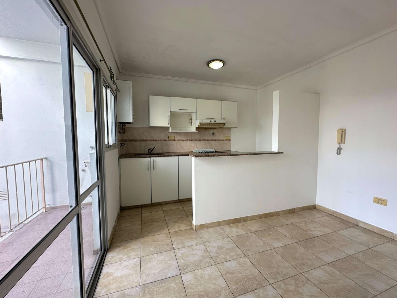 Departamento de 2 ambientes con balcon