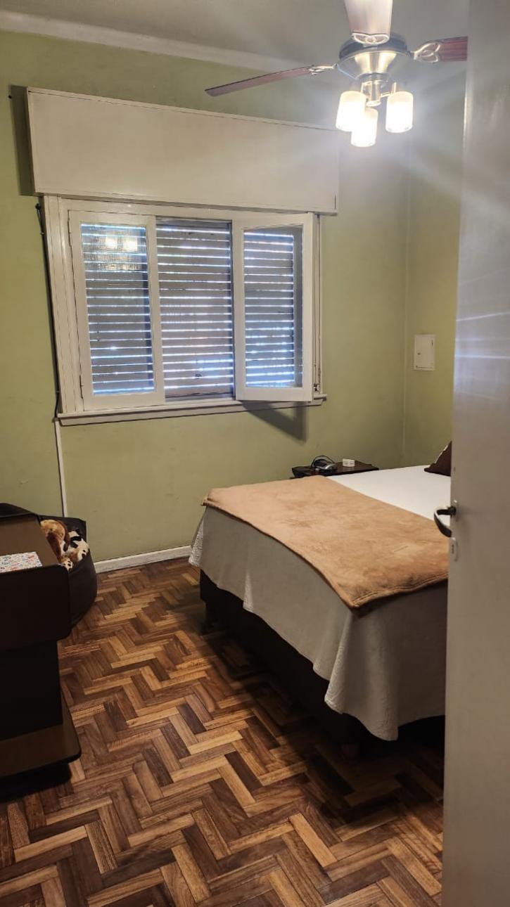IMPORTANTE CASA EN ESQUINA