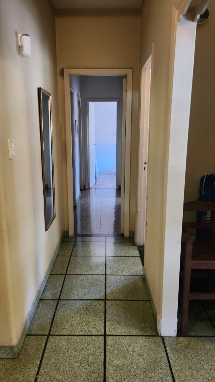 IMPORTANTE CASA EN ESQUINA
