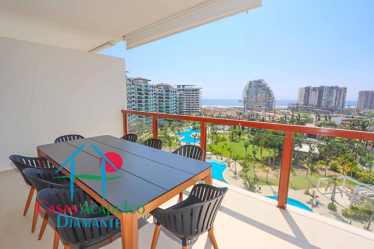 De playa. Terraza Con Vista A Los Jardines Y Albercas