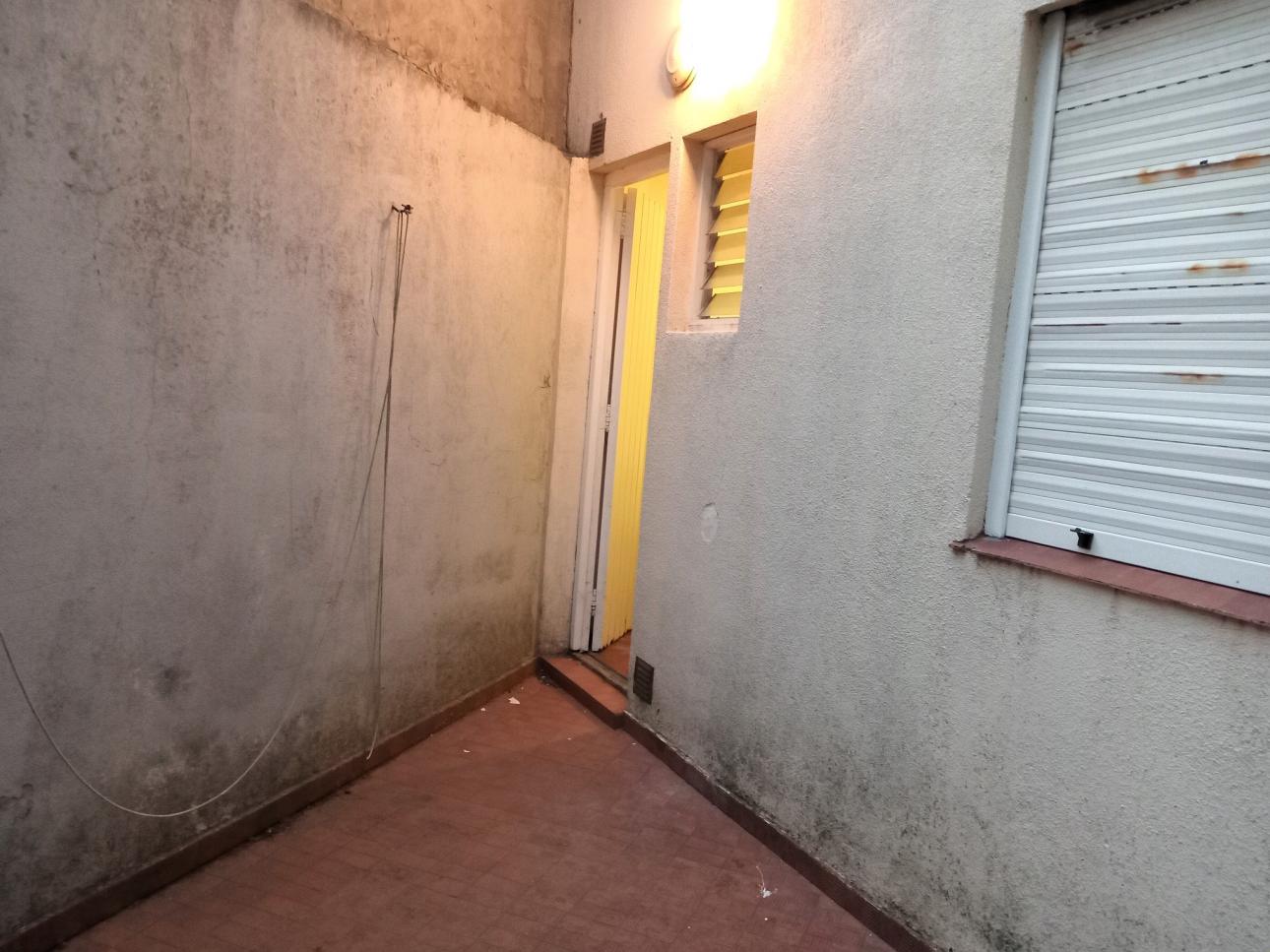 Dos ambientes planta baja muy buena ubicacion