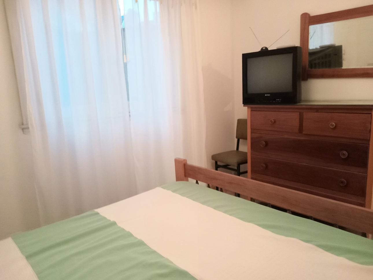 Dos ambientes planta baja muy buena ubicacion