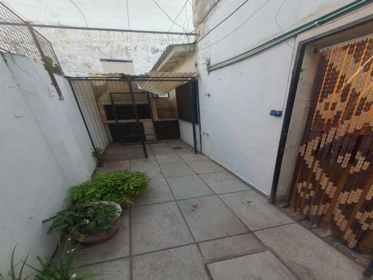 DEPTO 3 AMB C/PATIO Y TERRAZA VILLA BOSCH FRENTE PIO XII