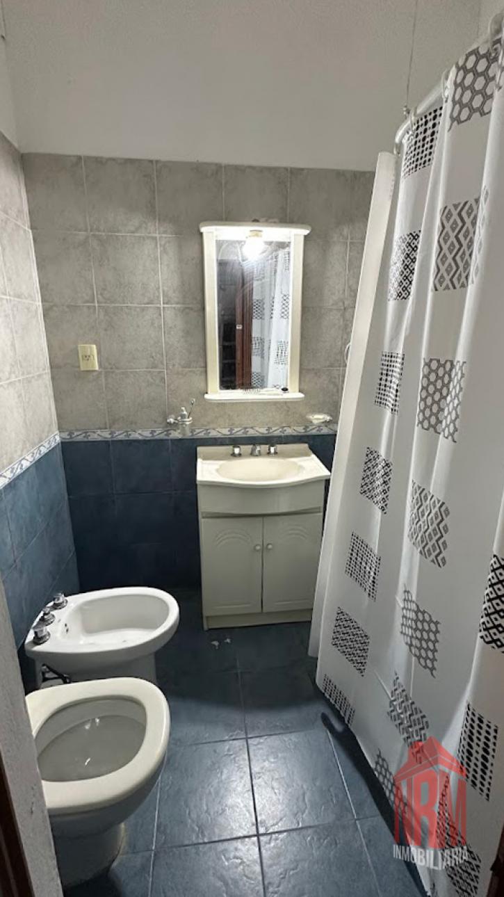 CASA DE 3 AMB SOBRE ESQUINA