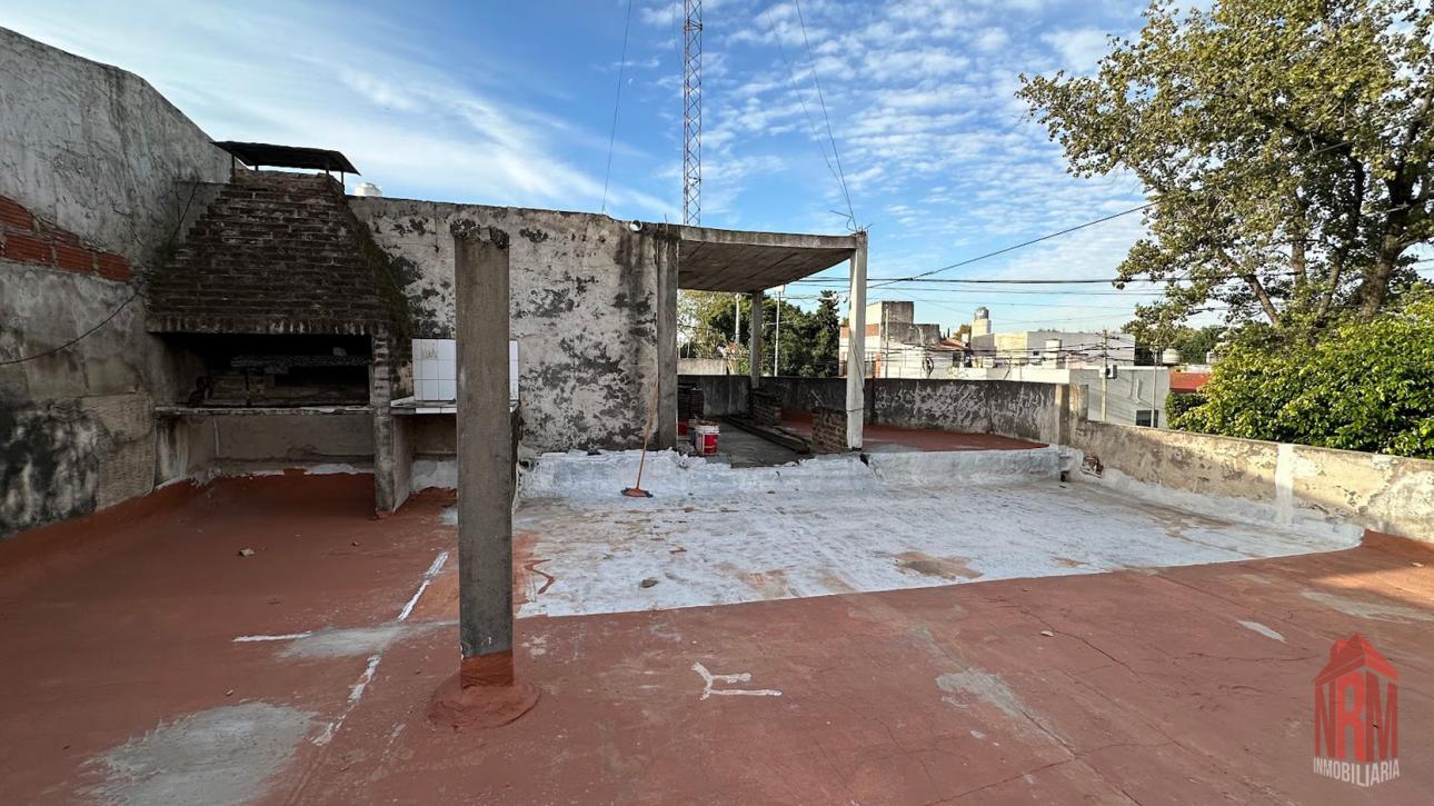 CASA DE 3 AMB SOBRE ESQUINA