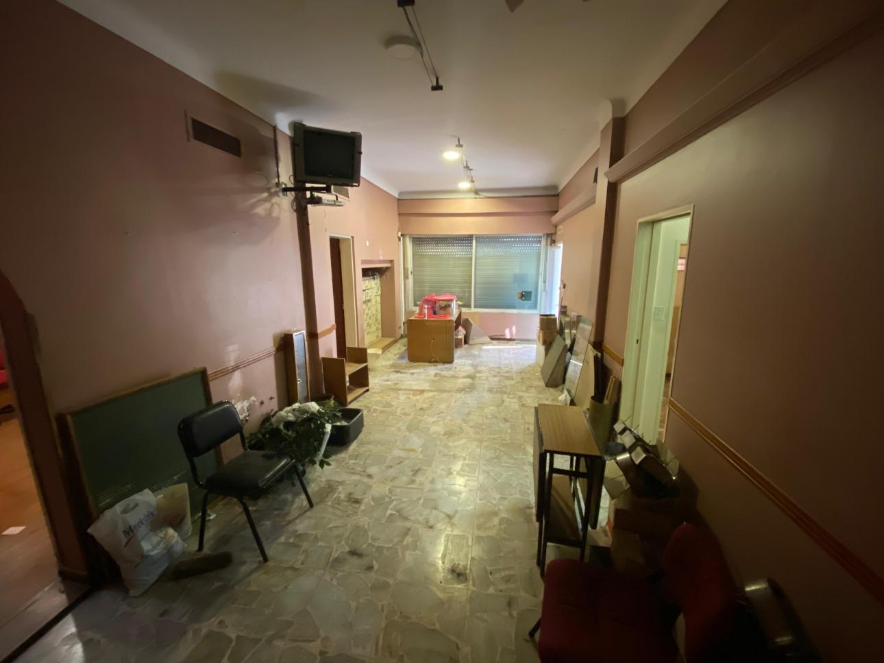 CASA SOBRE LOTE DE 10m X 27m