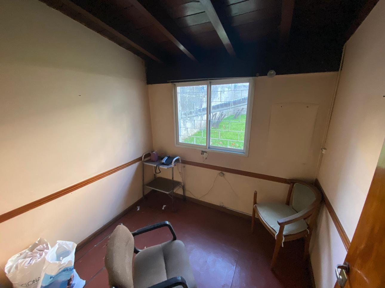 CASA SOBRE LOTE DE 10m X 27m