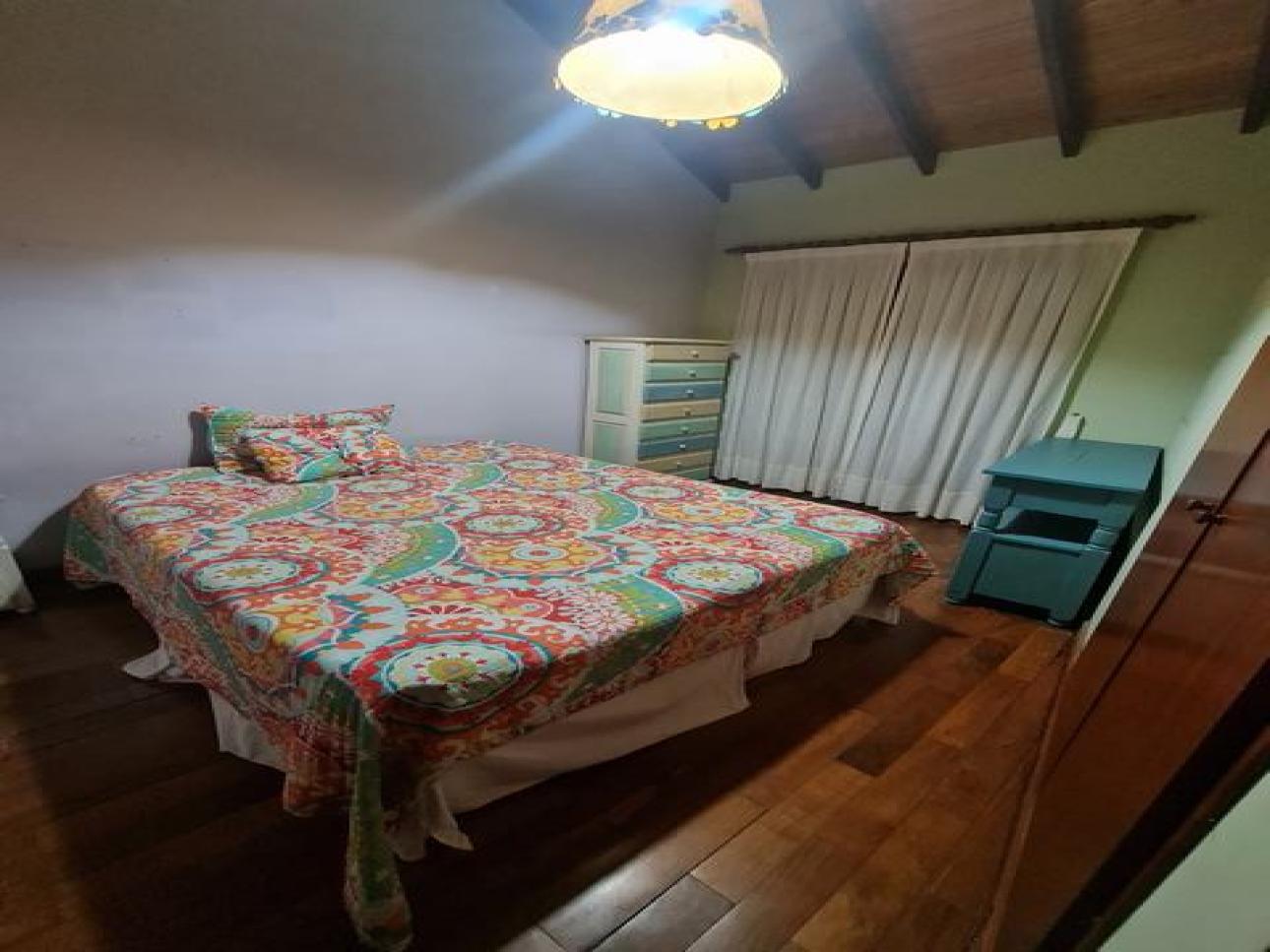 Casa sobre 9 de Julio al 1200