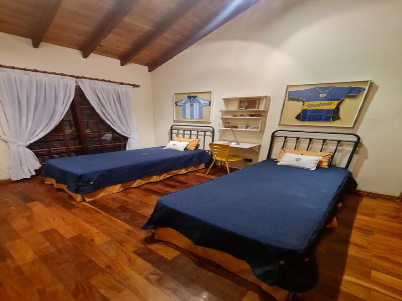 Casa sobre 9 de Julio al 1200