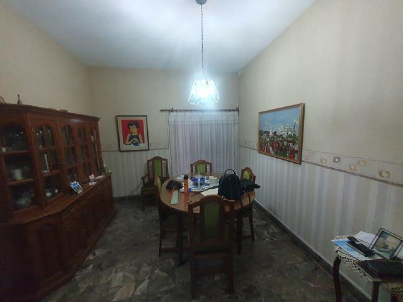 CASA 5 AMB CON GARAGE Y PATIO IDEAL 2 FAMILIAS