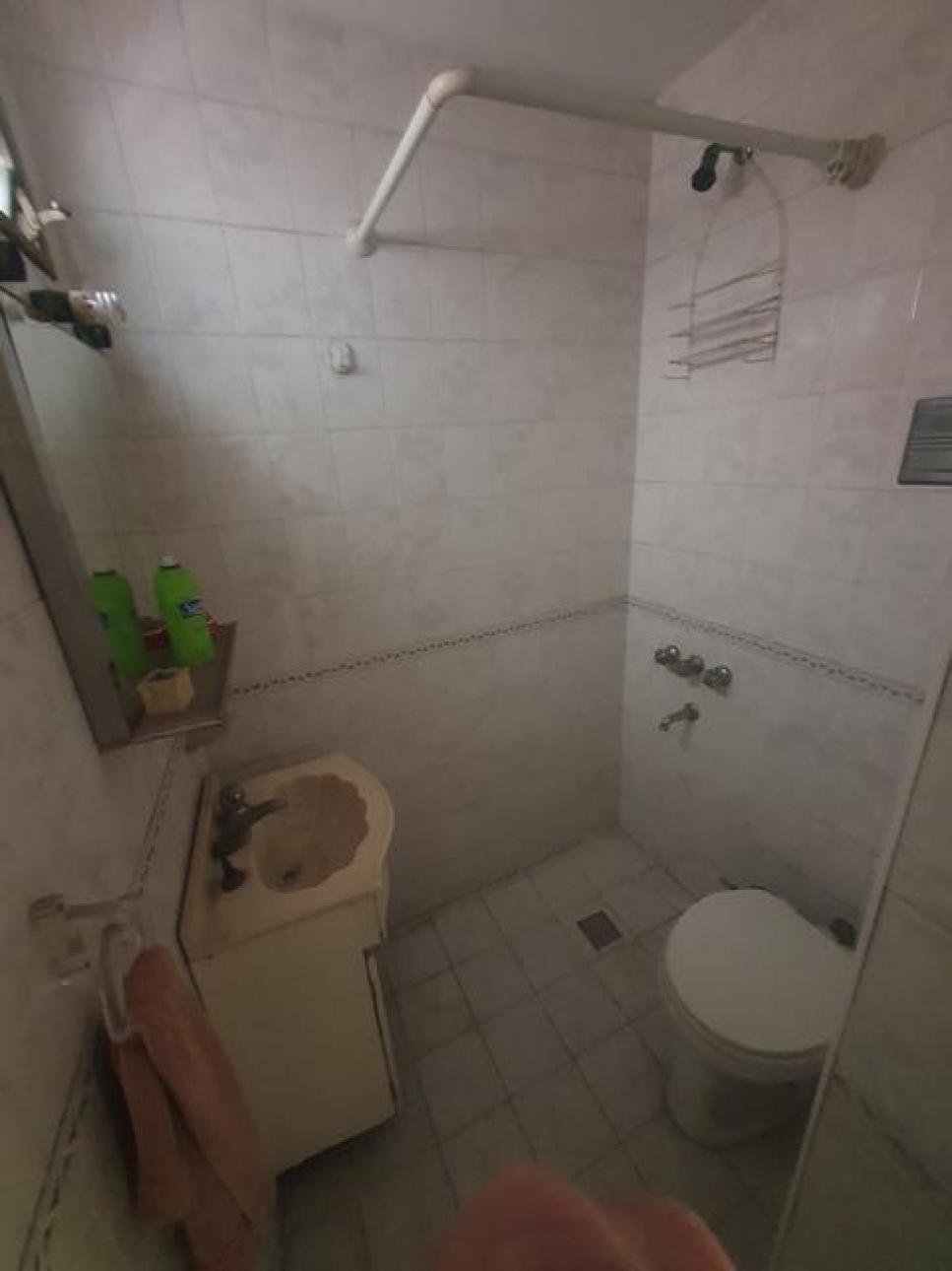 CASA 5 AMB CON GARAGE Y PATIO IDEAL 2 FAMILIAS