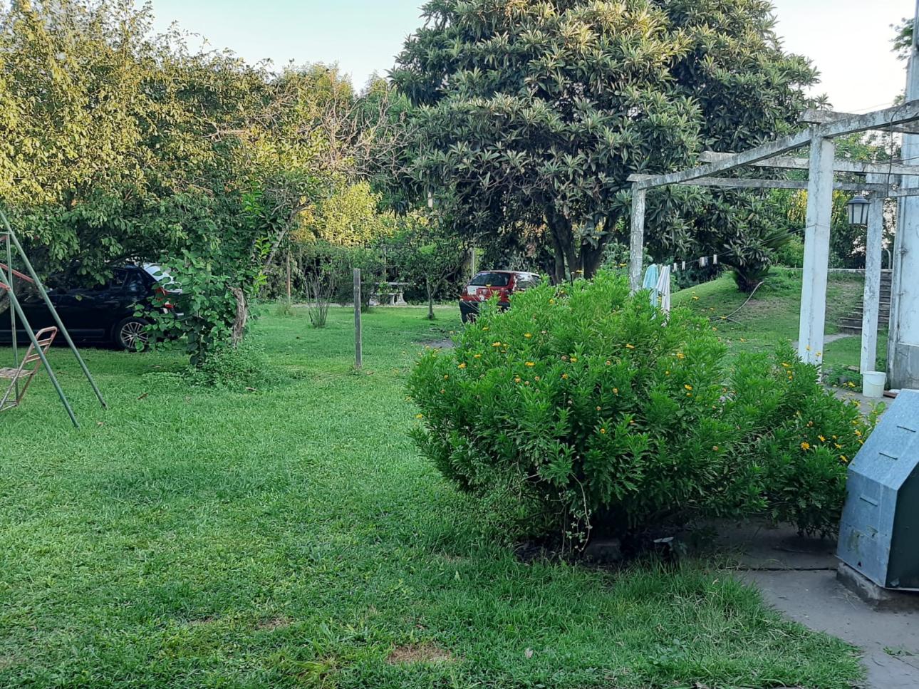 Hermosa casa quinta en el límite de Glew y Guernica