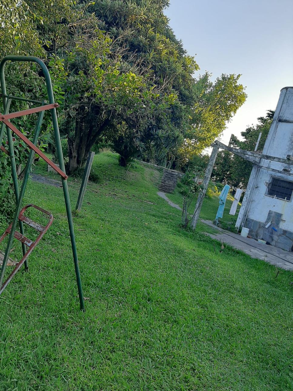 Hermosa casa quinta en el límite de Glew y Guernica