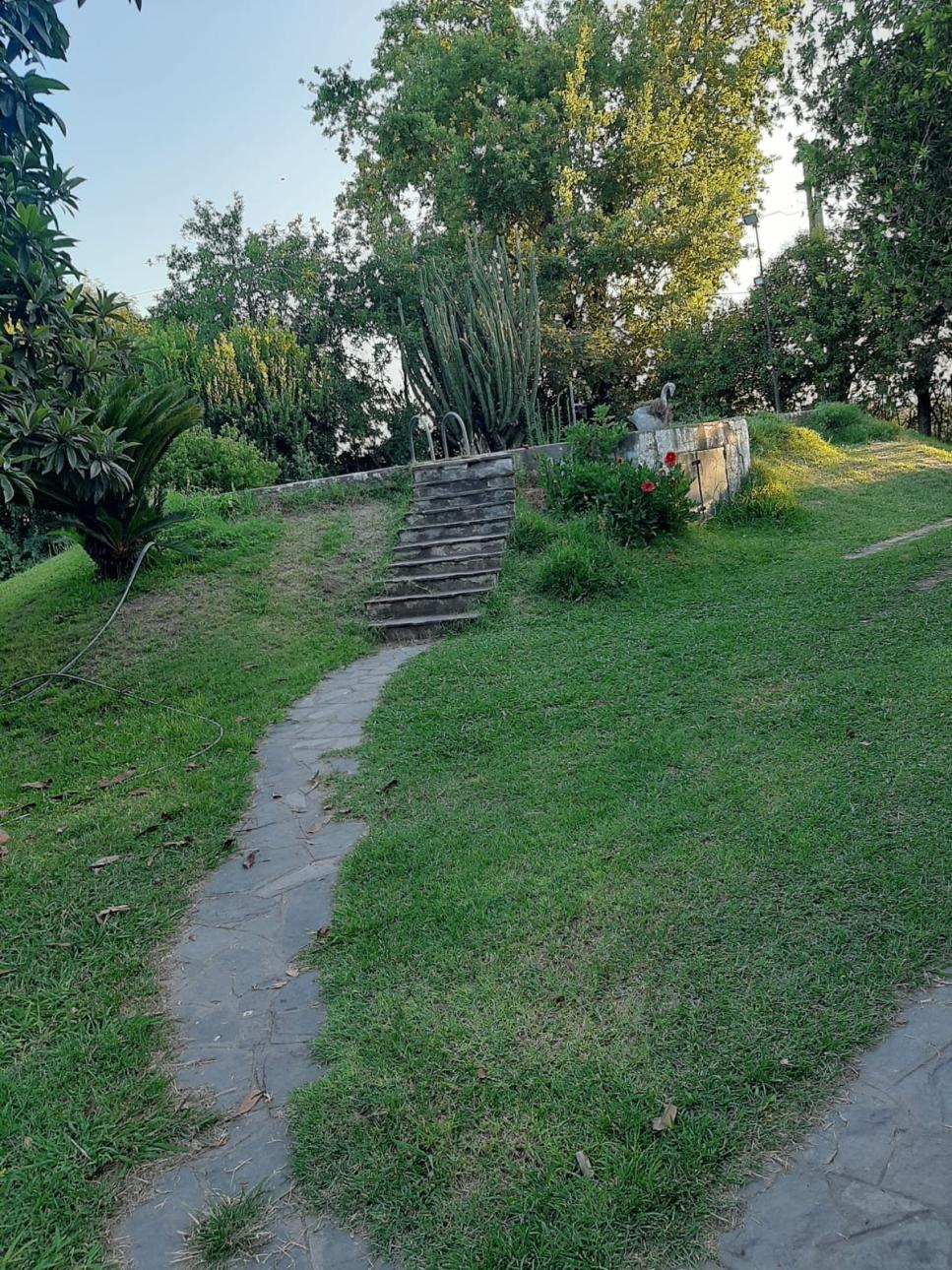Hermosa casa quinta en el límite de Glew y Guernica