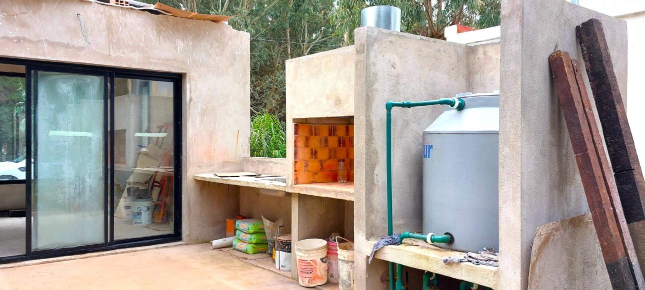 BARRIO EL PINAR CASA A ESTRENAR CONSTRUCCION SUPER AVANZADA