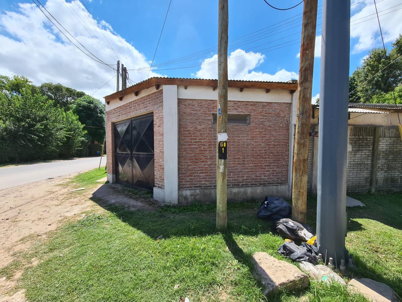 Excelente casa y Lote en esquina de avenida